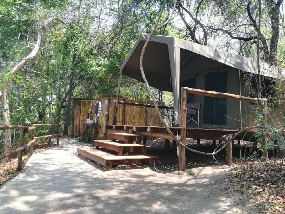 Askiesbos - Samochima Bush Camp Shakawe 외부 사진