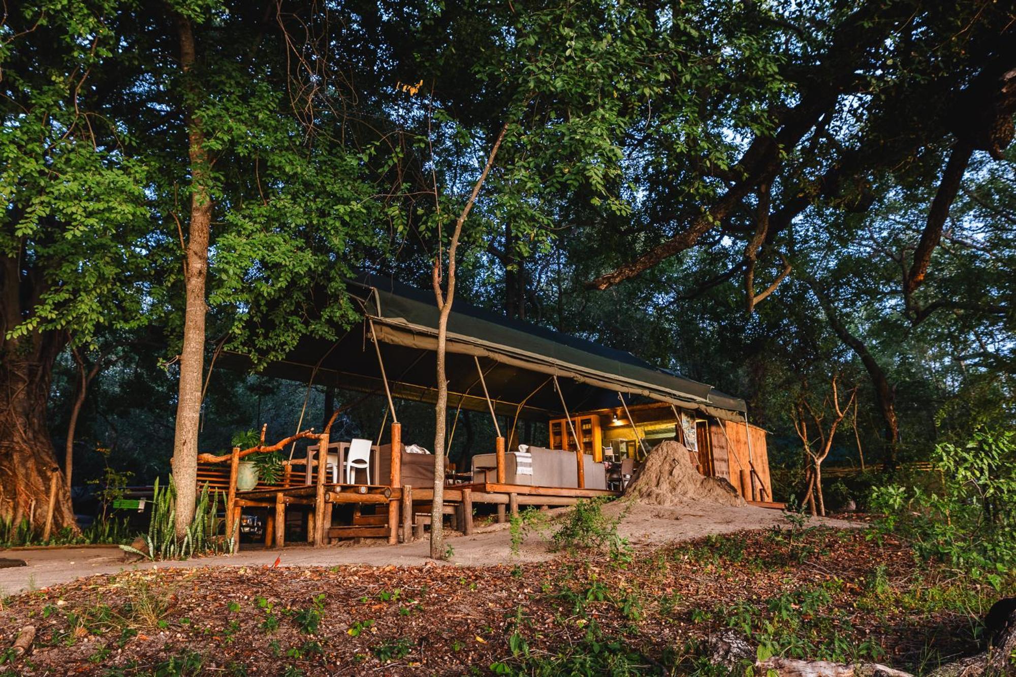 Askiesbos - Samochima Bush Camp Shakawe 외부 사진